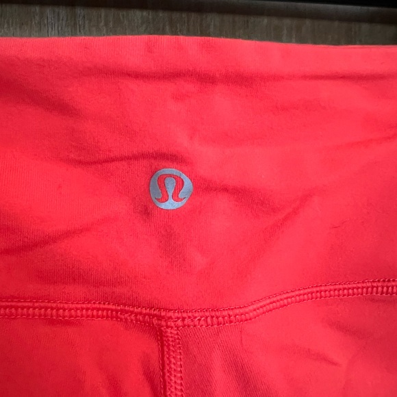 Lululemon Low-Rise Crop Pant - Picture 3 of 4